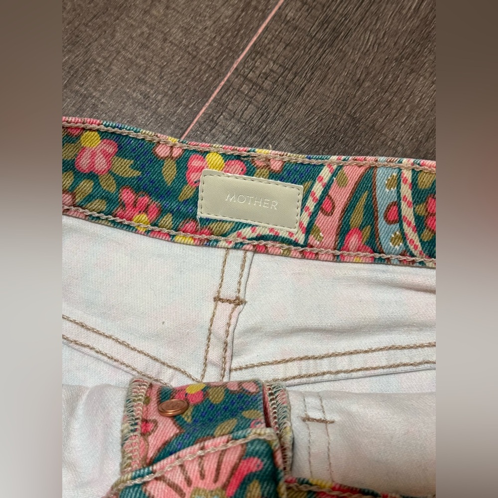 Mother Denim - The Curbside Cargo Shorts - size 25 - Picture 4 of 16